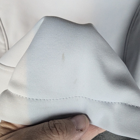 Cabela's Gore Windstopper in light gray size small with drawstring hem & hood - Picture 9 of 16